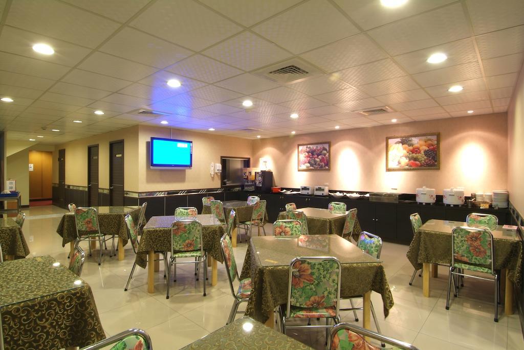 Tong Bing Express Hotell Hsinchu stad Exteriör bild